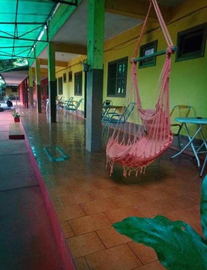 Hotel Y Residencial Amigos Puerto Iguazú Kültér fotó