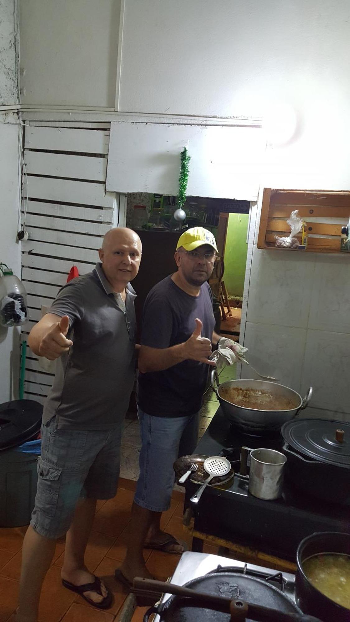 Hotel Y Residencial Amigos Puerto Iguazú Kültér fotó