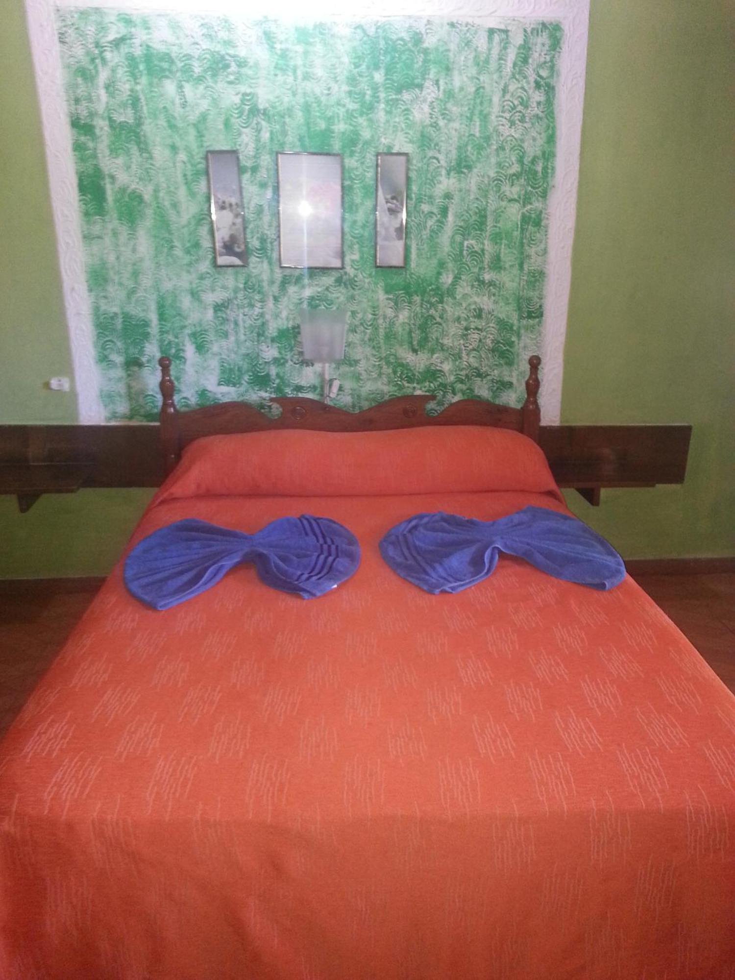 Hotel Y Residencial Amigos Puerto Iguazú Kültér fotó