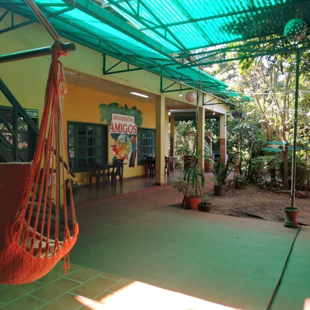 Hotel Y Residencial Amigos Puerto Iguazú Kültér fotó