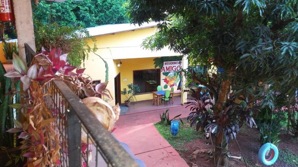 Hotel Y Residencial Amigos Puerto Iguazú Kültér fotó