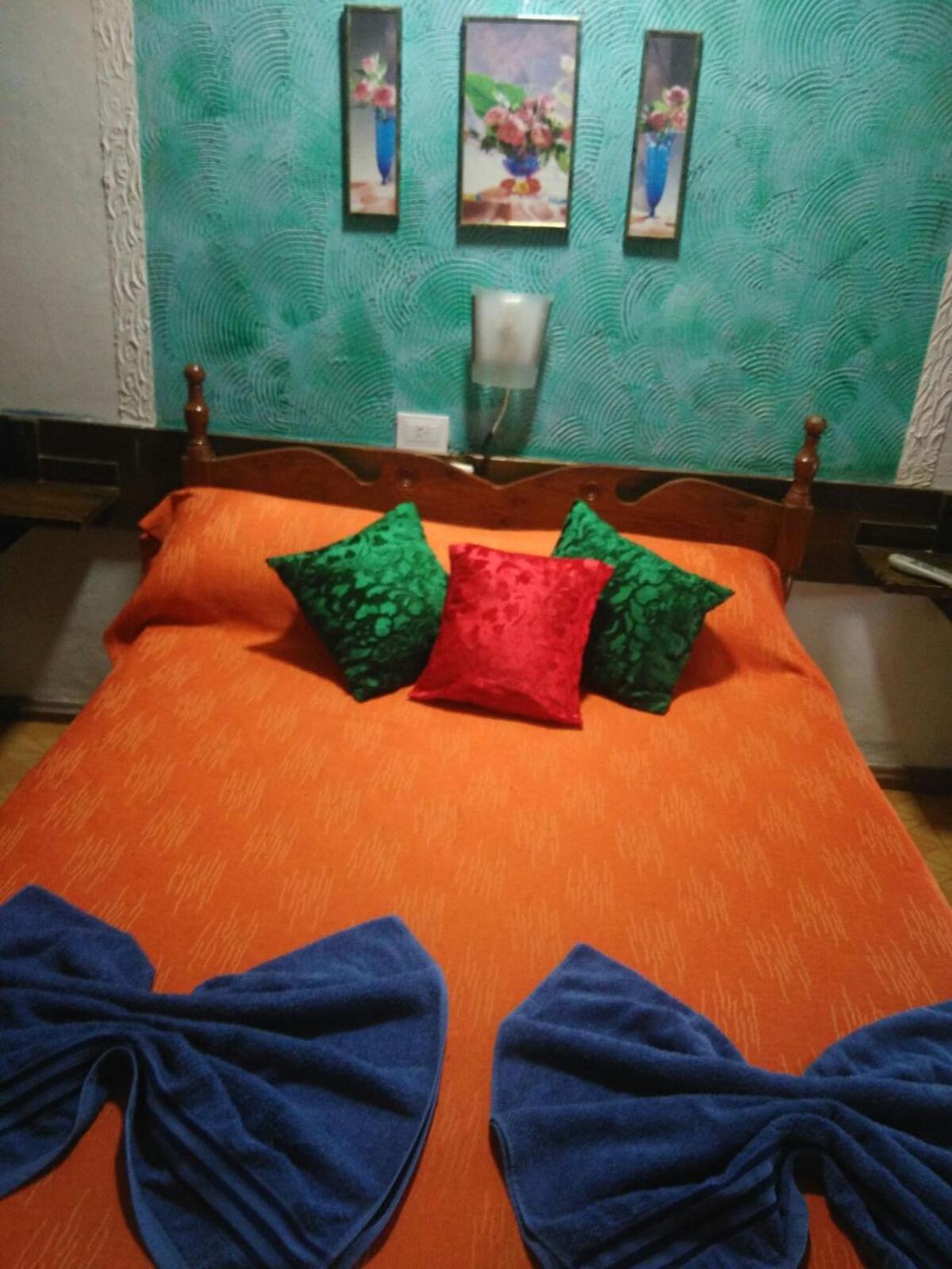 Hotel Y Residencial Amigos Puerto Iguazú Kültér fotó