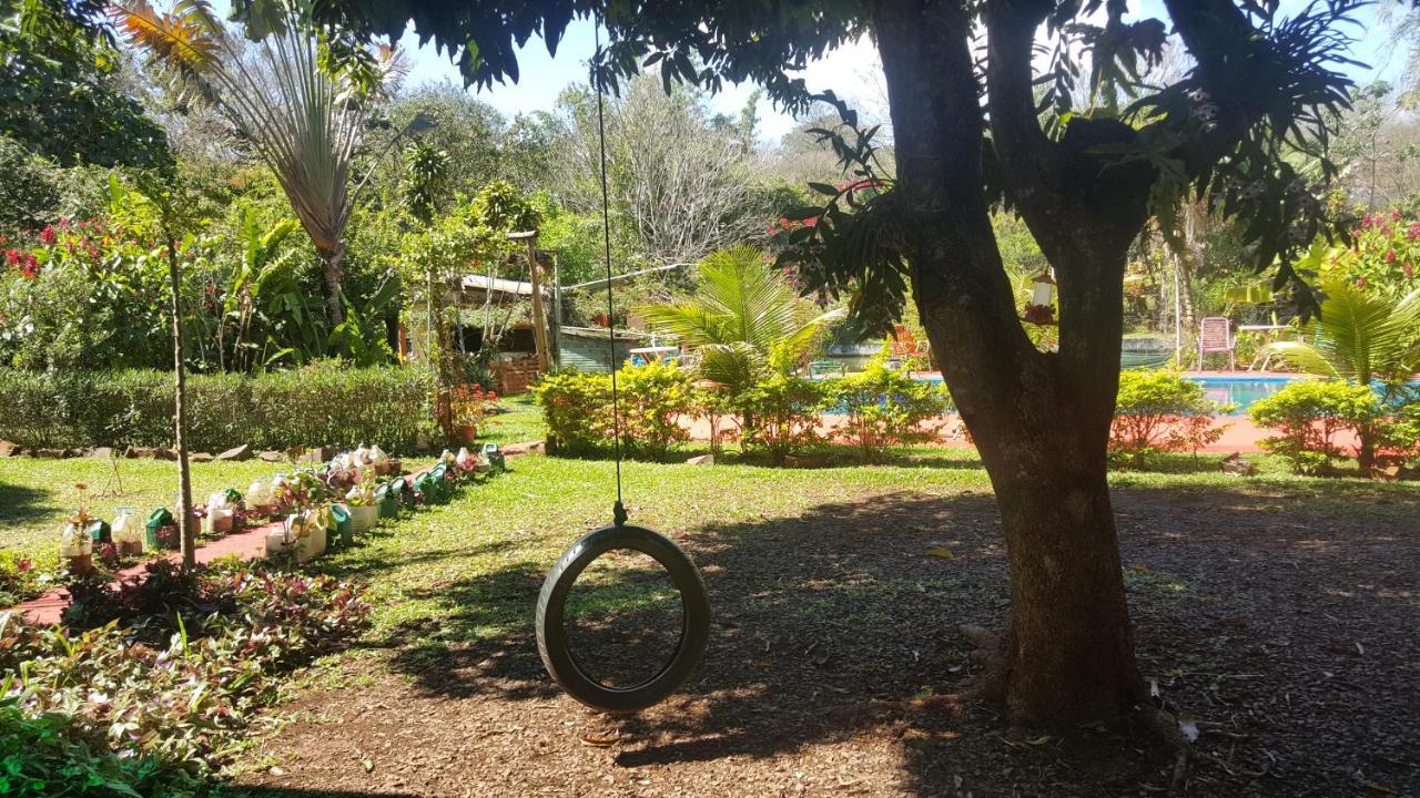 Hotel Y Residencial Amigos Puerto Iguazú Kültér fotó