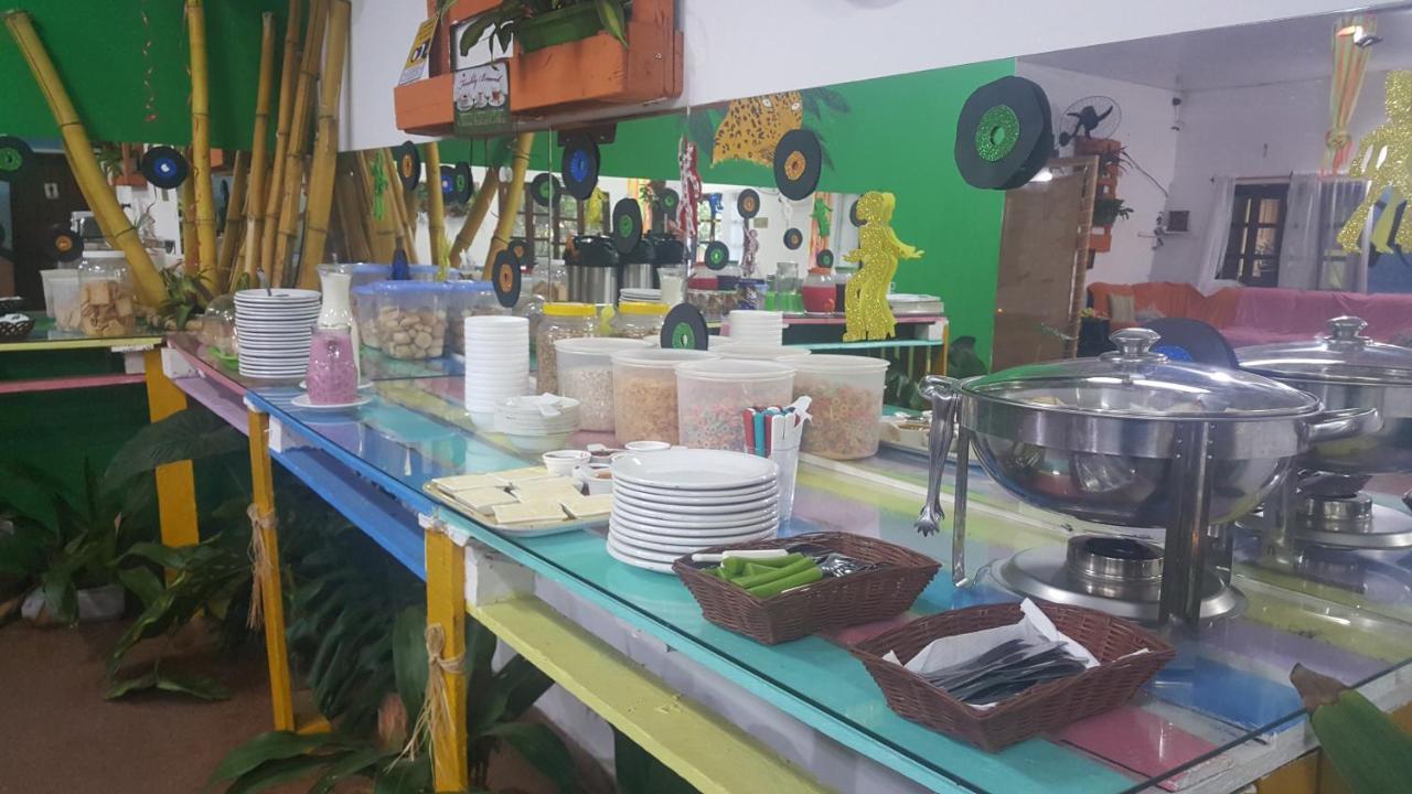 Hotel Y Residencial Amigos Puerto Iguazú Kültér fotó